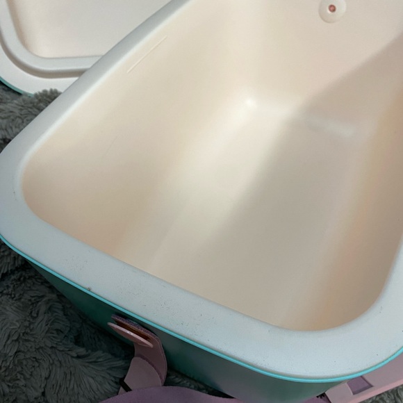 Polarbox cooler in cyan & pink 🧊 - Picture 2 of 4